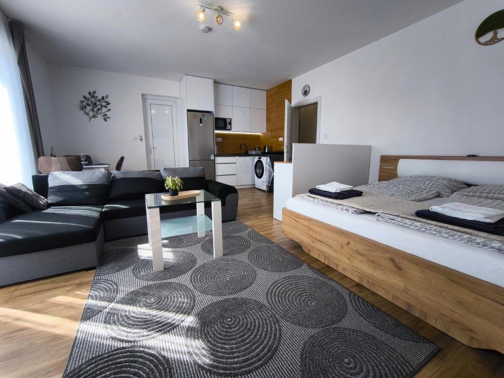 Apartmán pod lesom