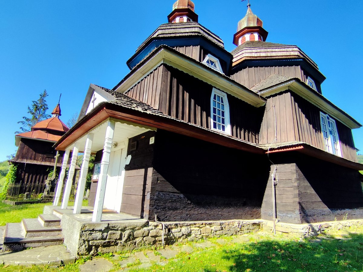 Drevený chrám — Nižný Komárnik
